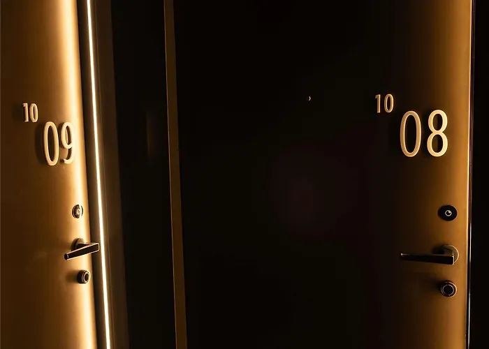 So/ Hotel *