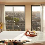 So/ Hotel *