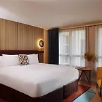 Hotel So/ *