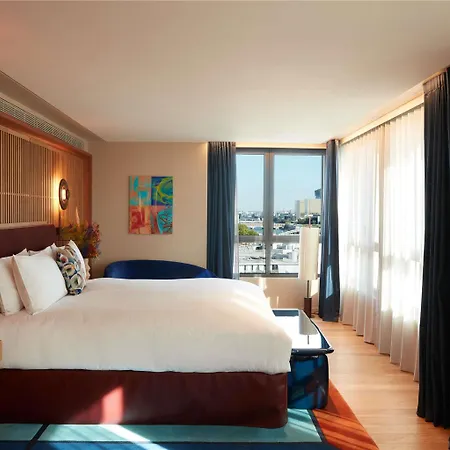 So/ Hotel Parigi