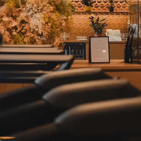 So/ Hotel *