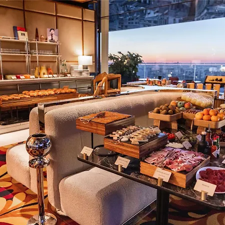 So/ Hotel Parigi
